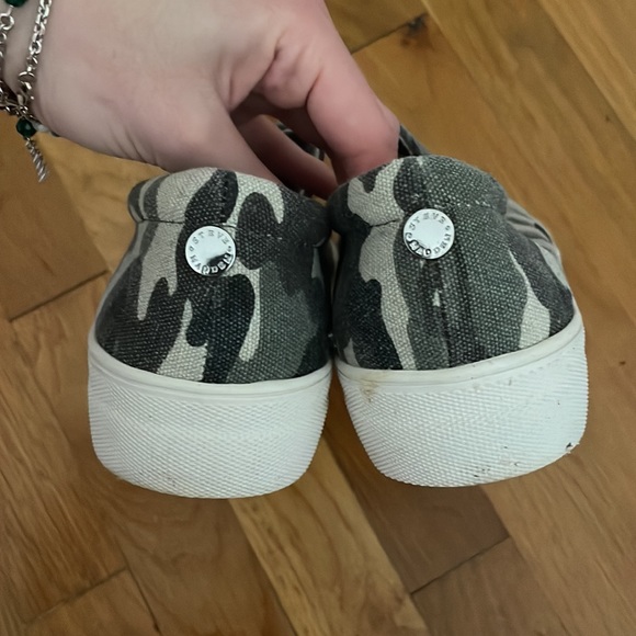 Steve Madden Sneakers - Picture 3 of 3